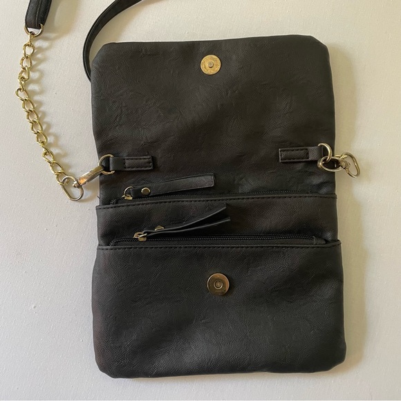 H&M Black Crossbody Clutch Bag Gold Chain Faux Leather PU Foldover Flap Pockets - Picture 4 of 7